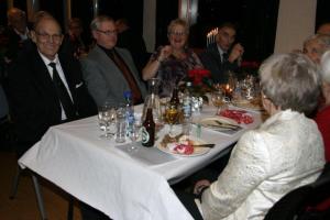 God stemning rundt bordene