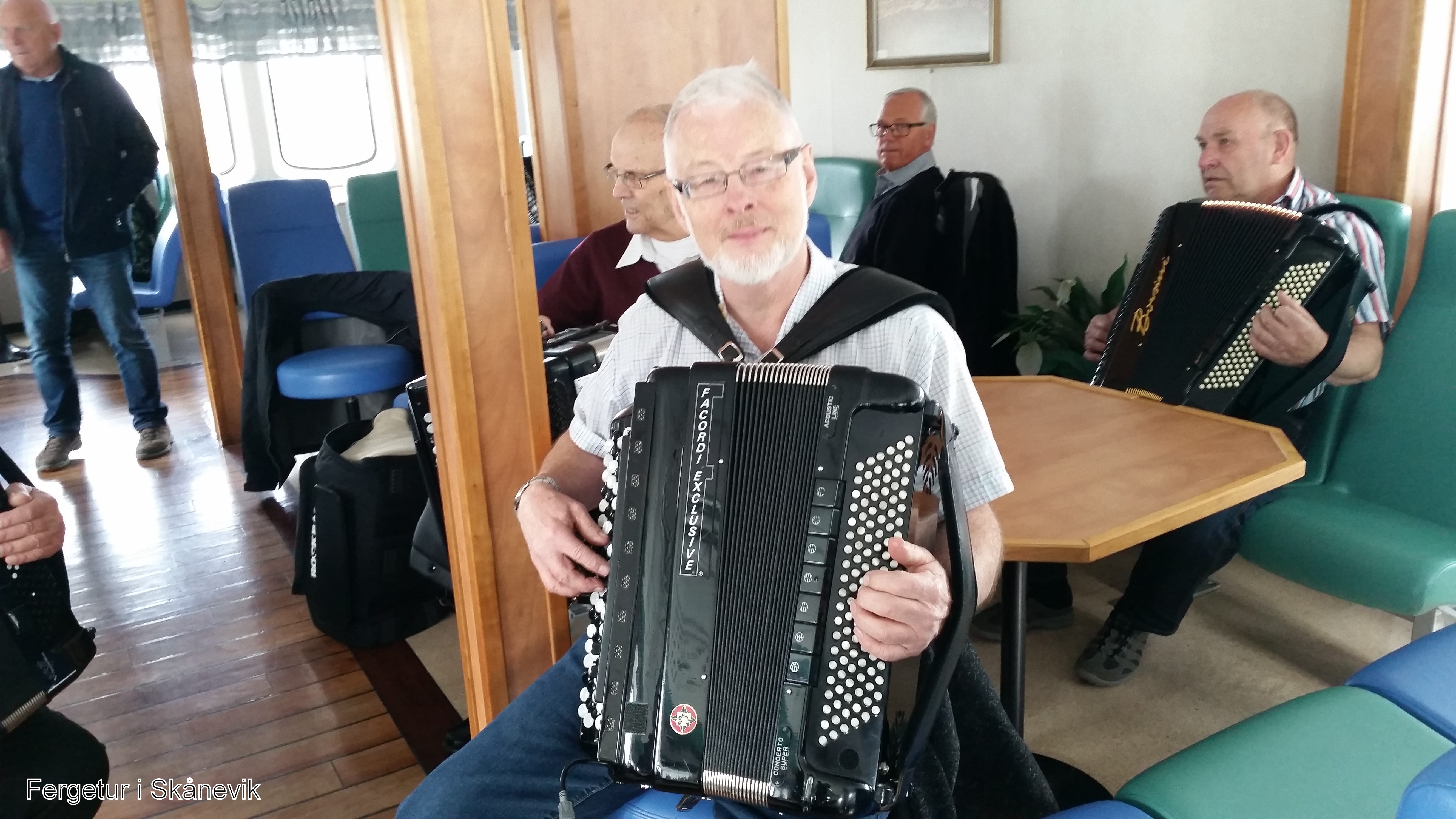 Fergetur i Skånevik 04